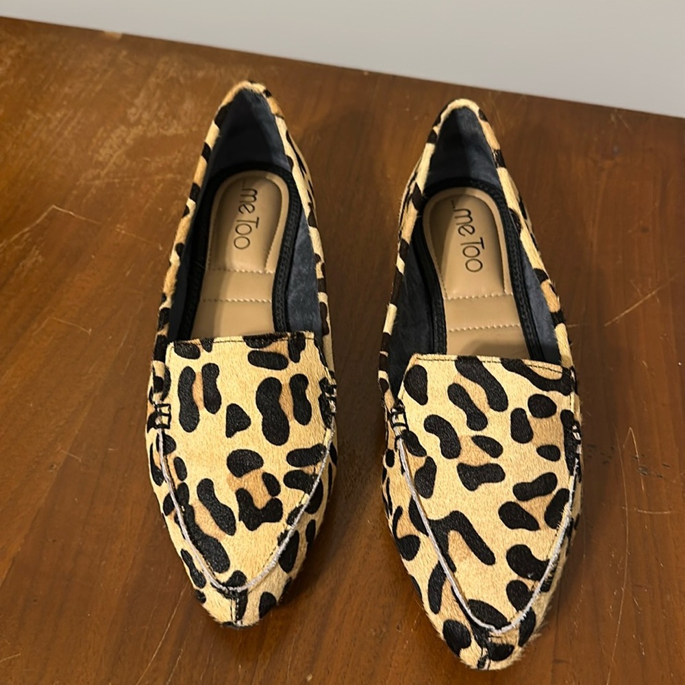 Me Too Audra loafer, genuine calf hair, tan large print jaguar, 7, NWT